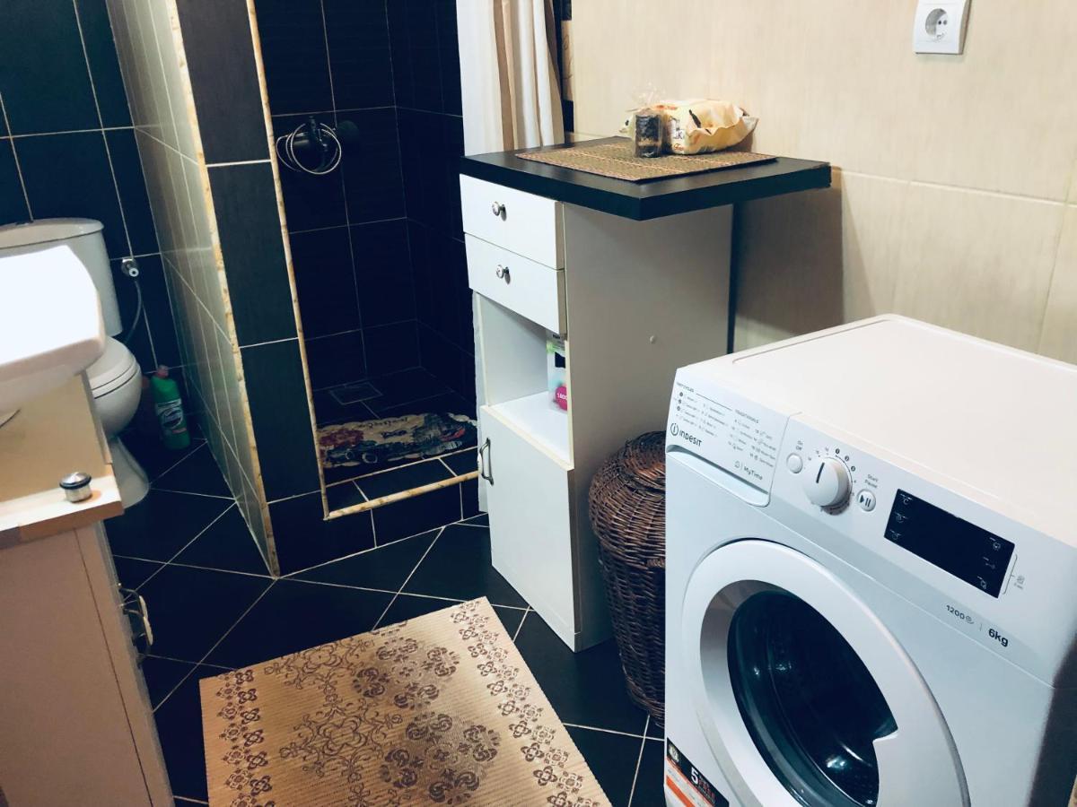 Apartmani Miljana บาร์ ภายนอก รูปภาพ