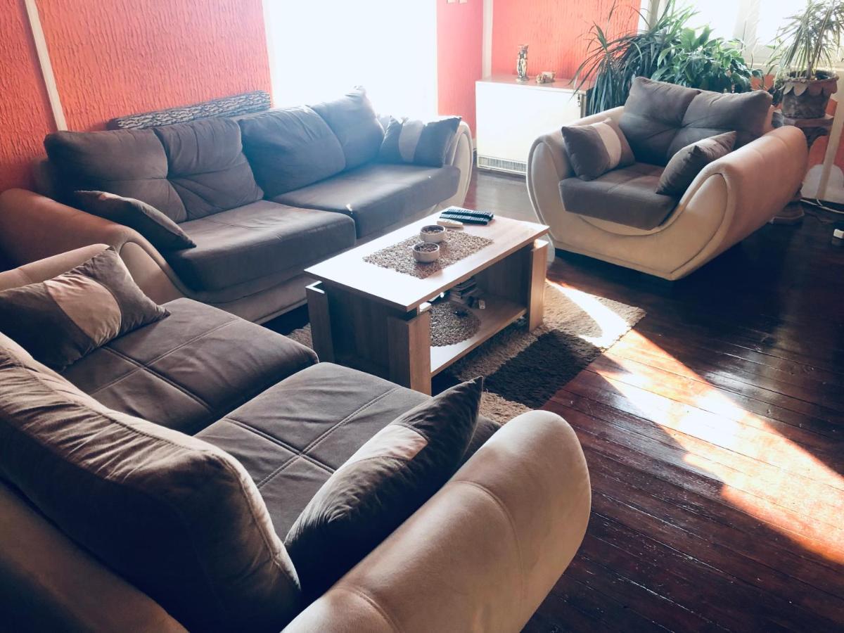 Apartmani Miljana บาร์ ภายนอก รูปภาพ