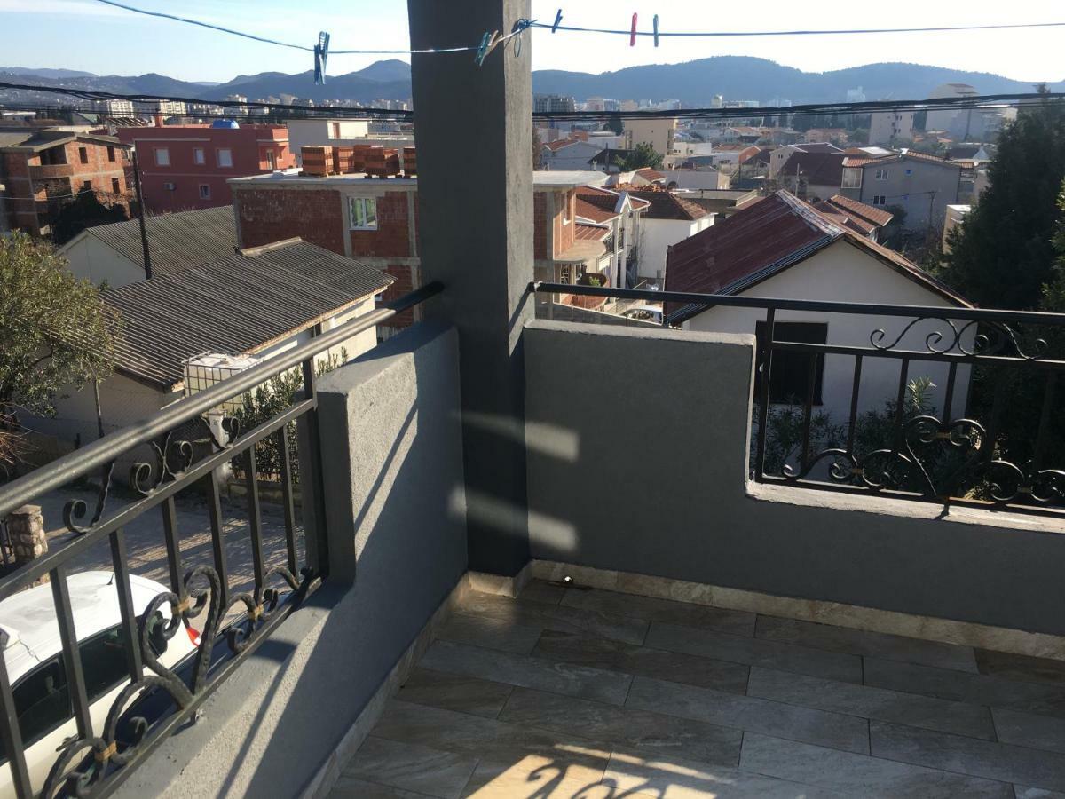 Apartmani Miljana บาร์ ภายนอก รูปภาพ