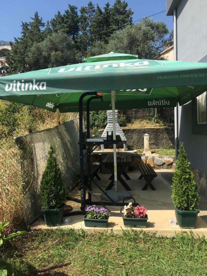 Apartmani Miljana บาร์ ภายนอก รูปภาพ